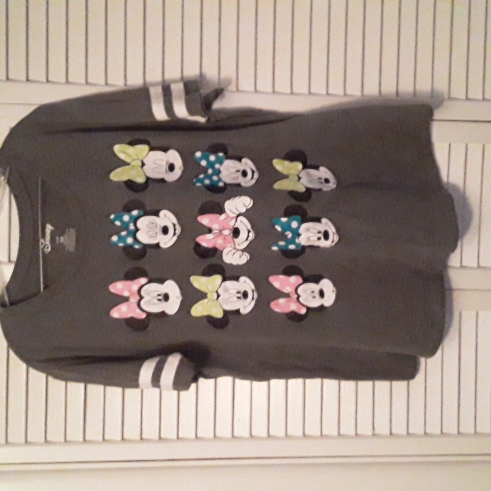 Disney's women's 2X shirt